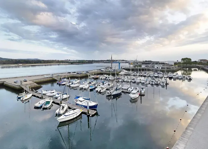 ספינת מלון The Happy Sailor ויאנה דו קסטלו