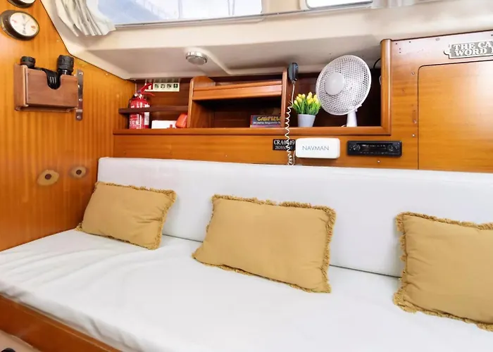 The Happy Sailor * Viana do Castelo